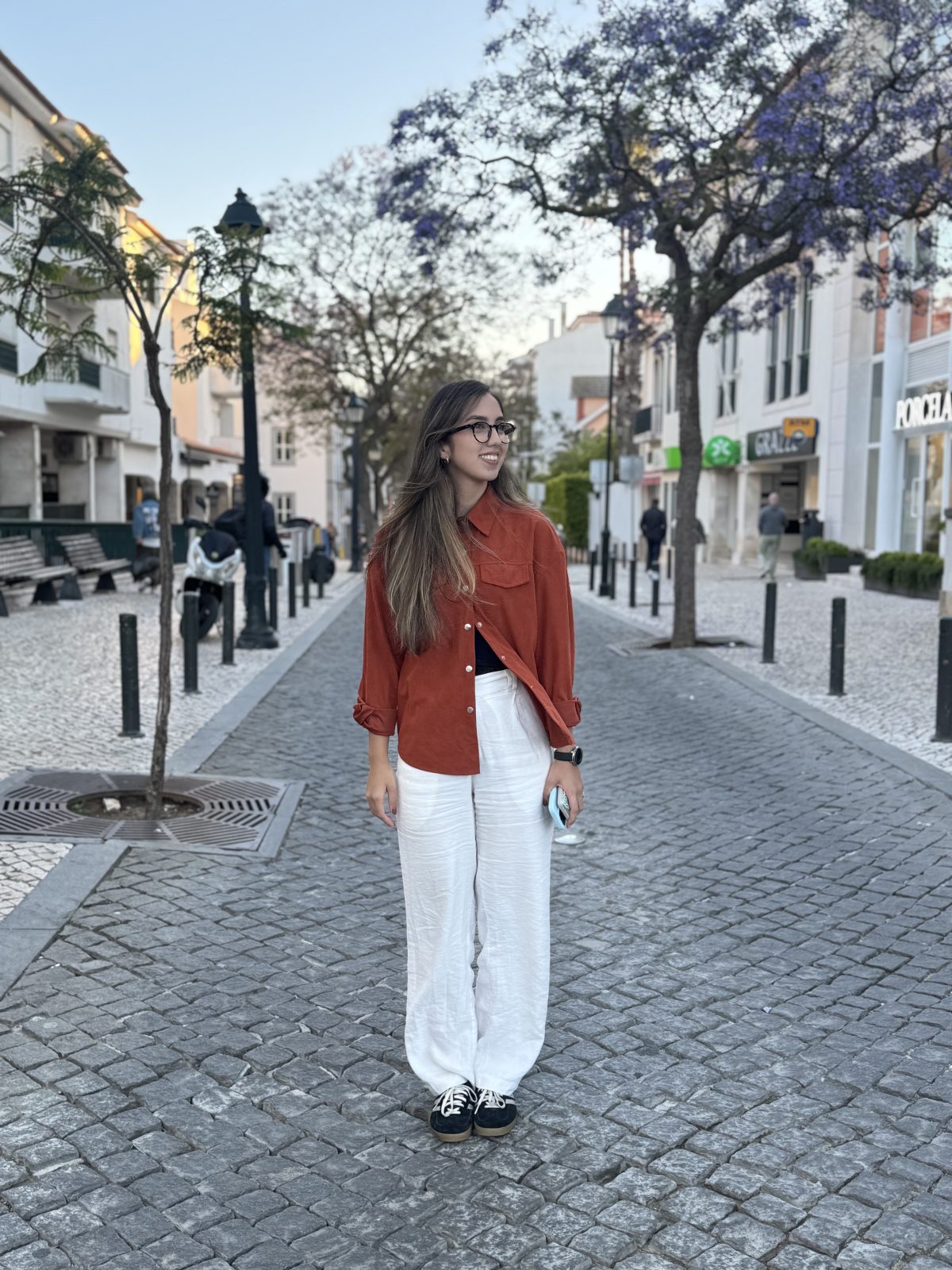 Ammy Consuelo